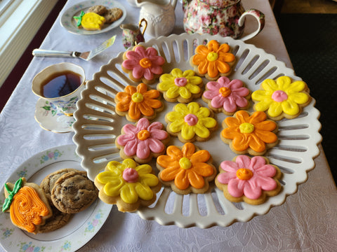 Cut Out Cookies - Colorful Daisies