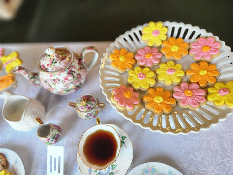 Cut Out Cookies - Colorful Daisies