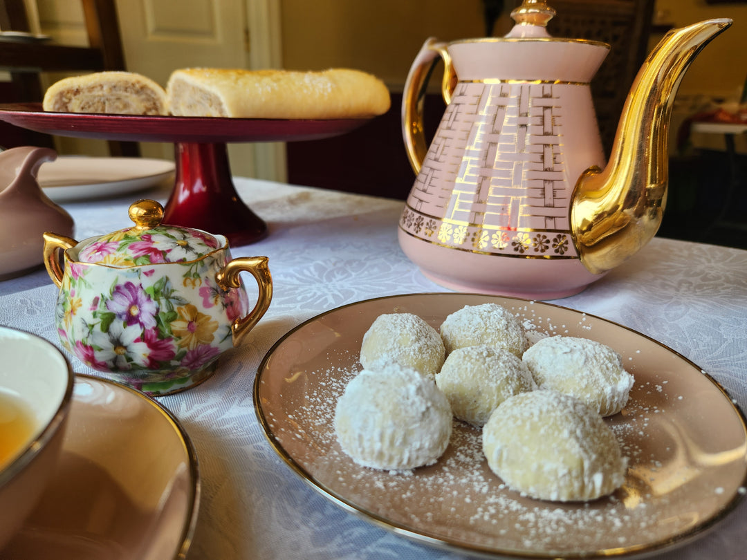 Deluxe Pastry Sampler – Linda's Kitchen