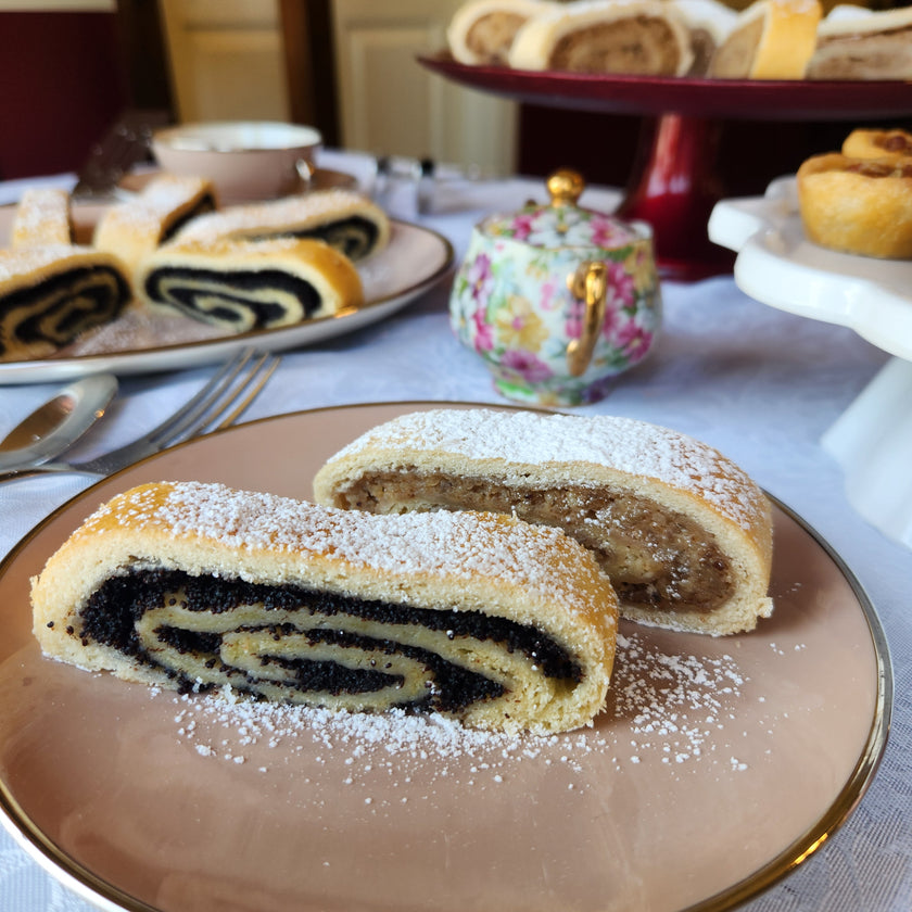 Specialty Bakery - Handmade Buttercream Cutouts & Slavic Treats – Linda ...